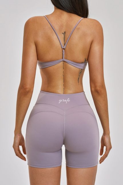 Vista trasera de shorts muse lilac de girafe